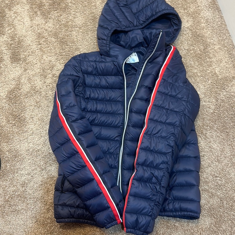 Zyia navy puff jacket- large